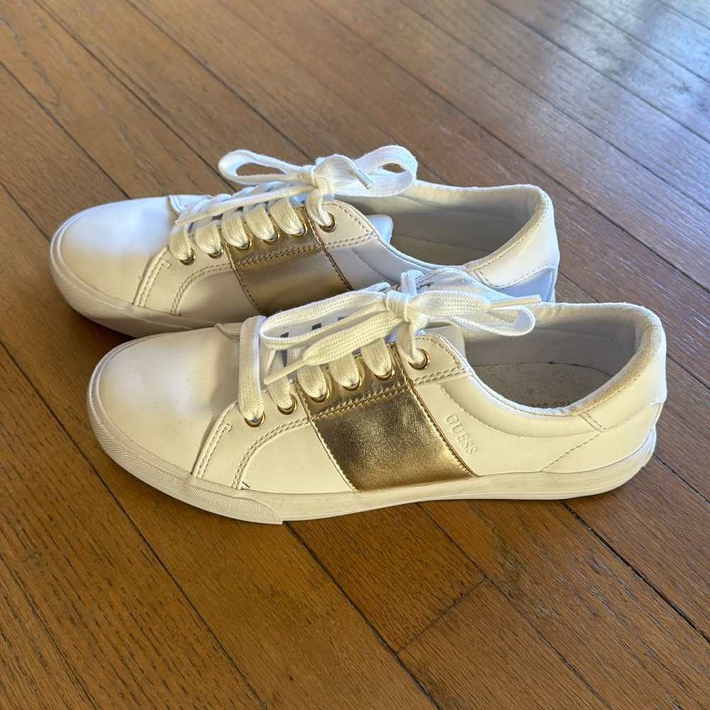 Guess sneakers (white and gold, women’s, 6)